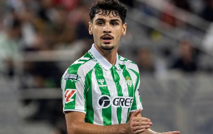 Atlético y Betis retoman las negociaciones por Johnny Cardoso